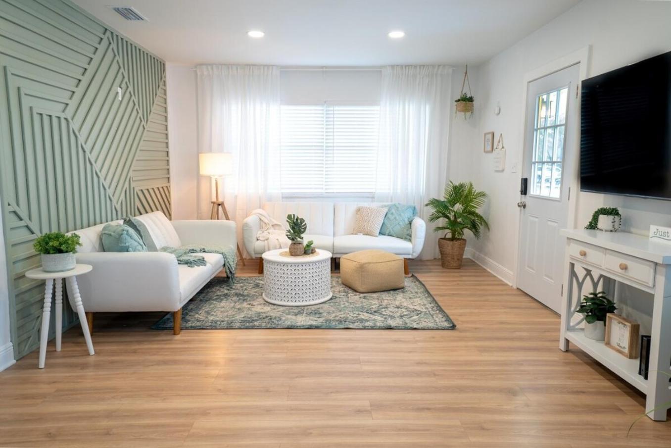 Luxury &stylish Near Ybor Dt Location *